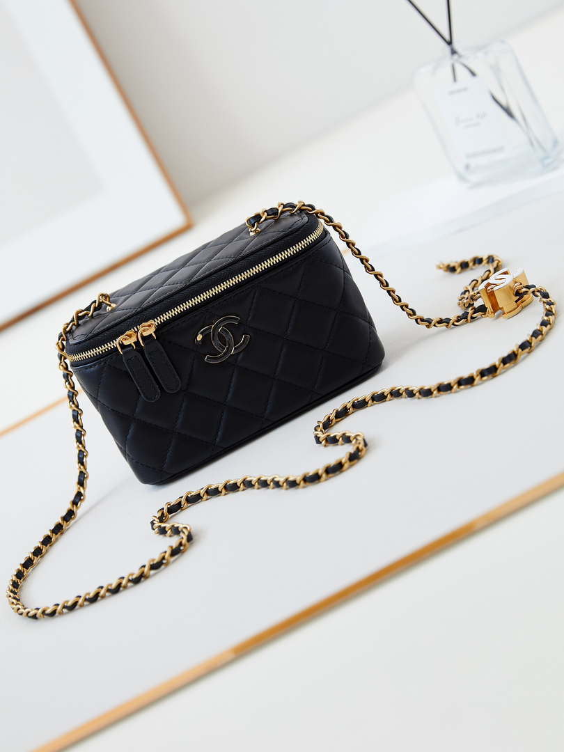 Chanel AP3940 Clutch With Chain Lambskin Vanity Box Bag Black