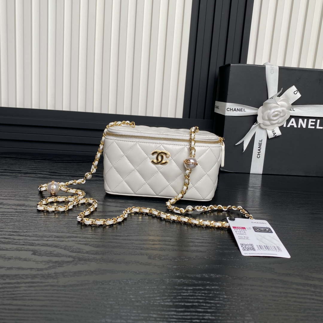 Chanel AP4285 Clutch Pearl with Chain Vanity Box Bag White