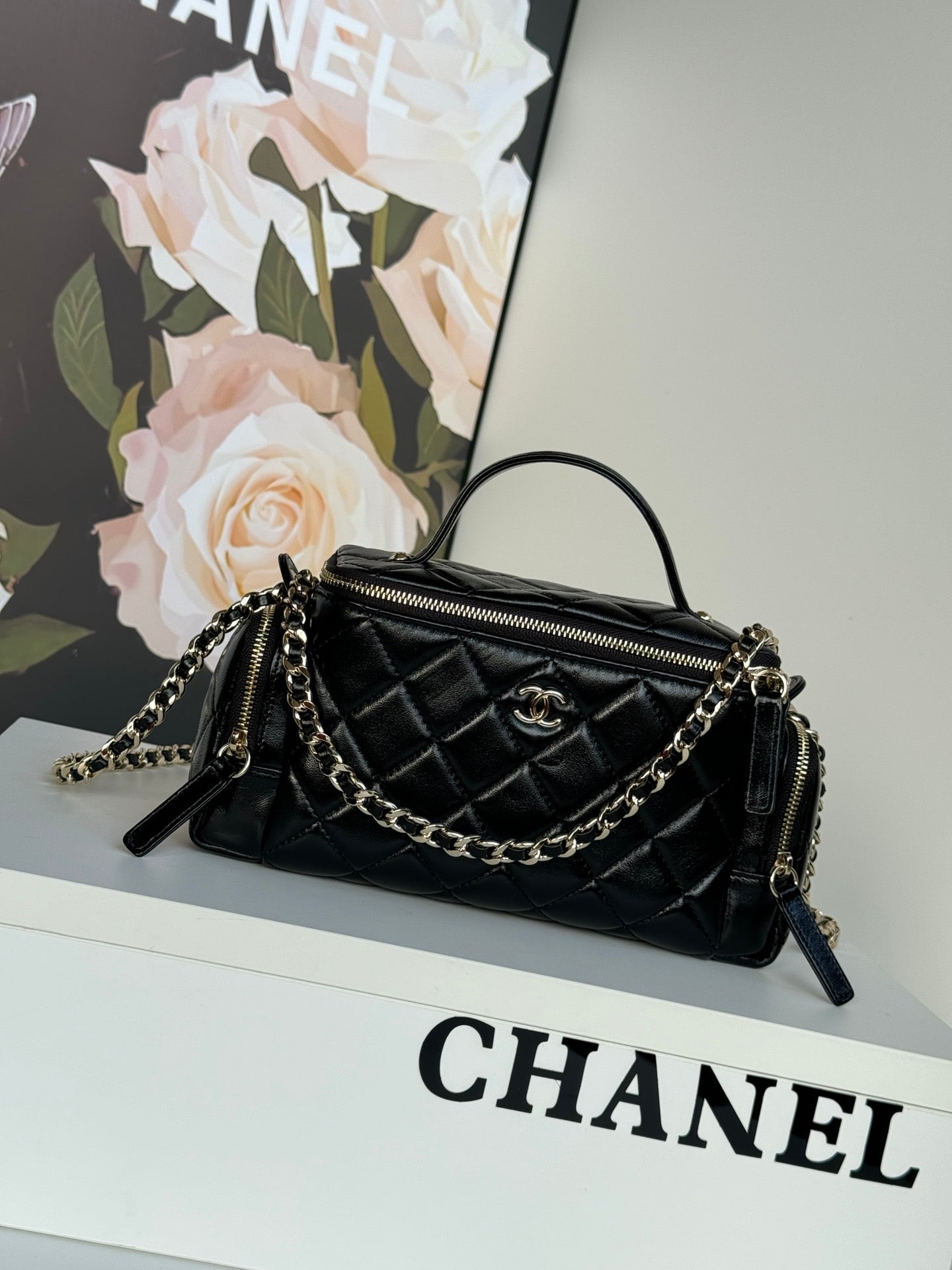 Chanel AS5222 Vanity Case Shiny Crumpled Lambskin Black